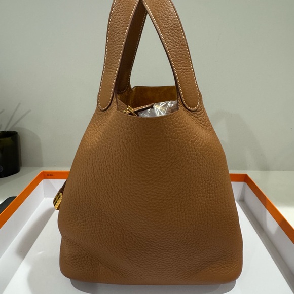Hermes Handbags - Picotin 22 Gold